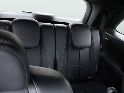 Used 2021 Mercedes-Benz GLS 580 4MATIC image 15