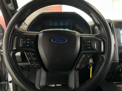 Used 2016 Ford F150 XLT w/ Equipment Group 302A Luxury image 36