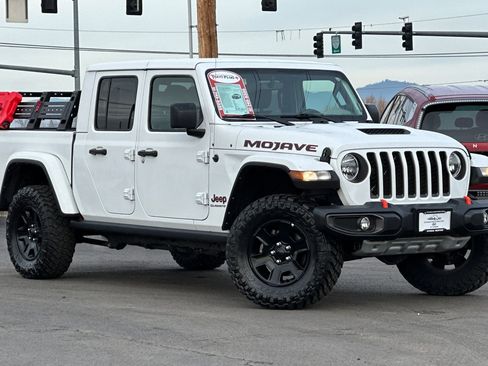 Used 2021 Jeep Gladiator Mojave image 2