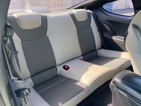 Used 2015 Hyundai Genesis 3.8 image 35