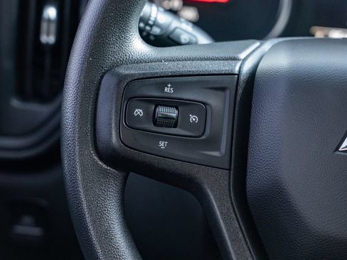 Used 2019 Chevrolet Silverado 1500 Custom w/ Custom Value Package AWD/4WD image 14
