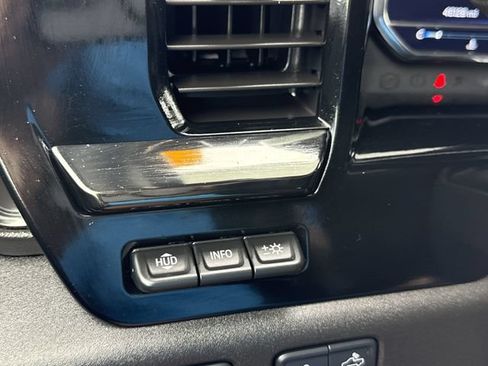 Used 2024 Chevrolet Silverado 2500 ZR2 w/ Technology Package AWD/4WD image 15