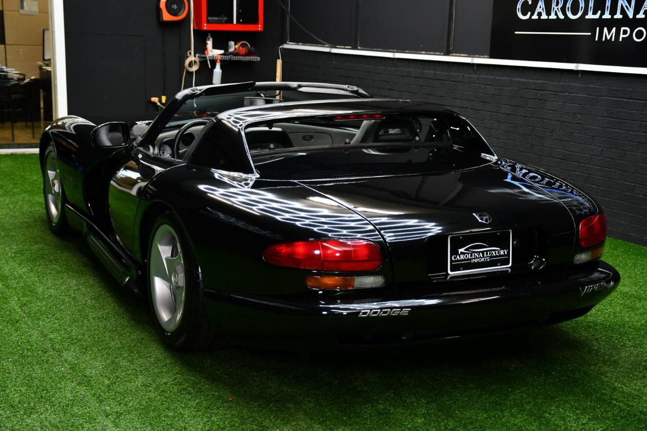 Used 1994 Dodge Viper RT/10 RWD image 6