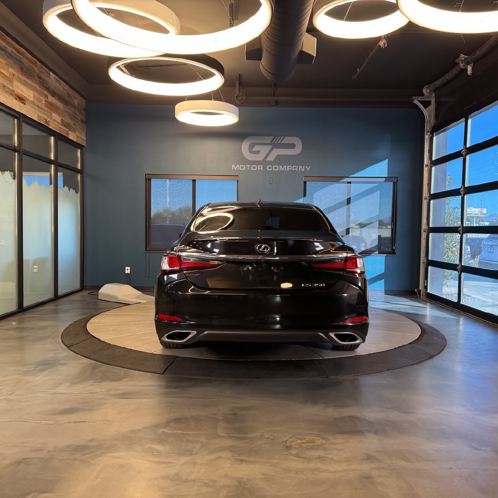 Used 2019 Lexus ES 350 FWD image 4