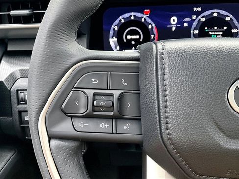 Used 2025 Toyota 4Runner Limited image 13