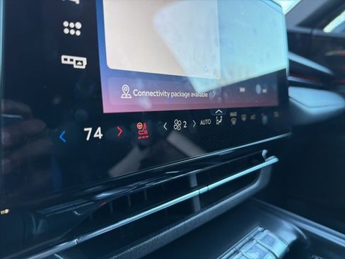 Used 2024 Lincoln Nautilus Reserve w/ Equipment Group 202A image 16