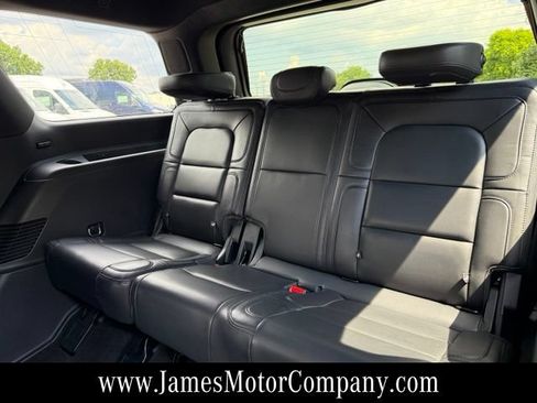 Used 2022 Lincoln Navigator Reserve AWD/4WD image 22