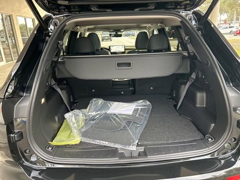 New 2026 Mitsubishi Outlander SE image 36