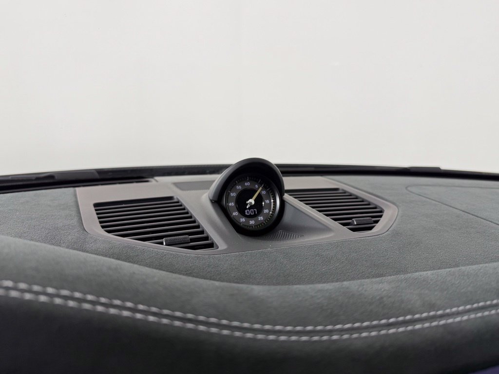 Certified 2025 Porsche 911 GT3 RS RWD image 32