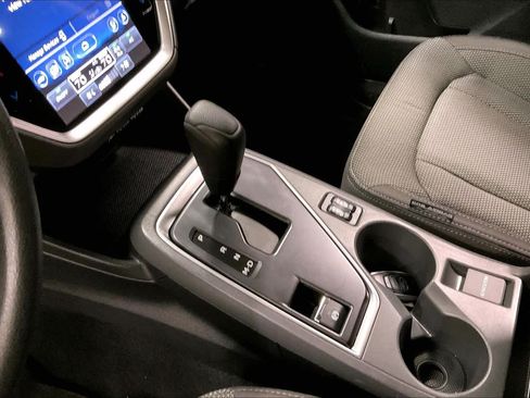 Used 2024 Subaru Crosstrek 2.0i Premium AWD/4WD image 17