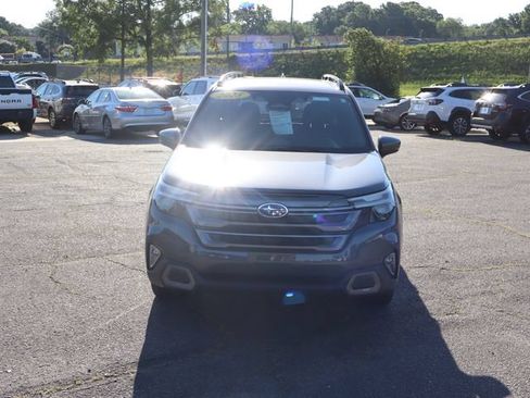 Certified 2025 Subaru Forester Limited w/ Popular Package #1 AWD/4WD image 2