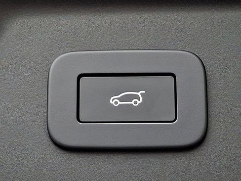 Certified 2026 Land Rover Range Rover Velar Dynamic SE image 27