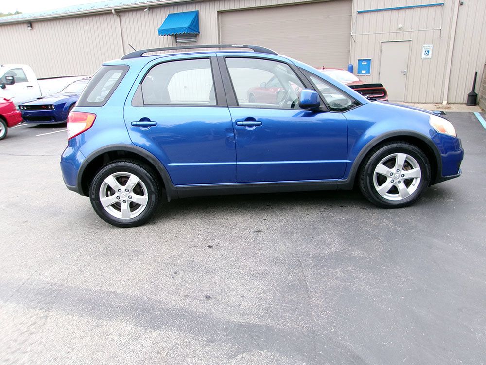 Used 2012 Suzuki SX4 AWD Hatchback image 6