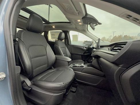 New 2026 Ford Escape SE image 25