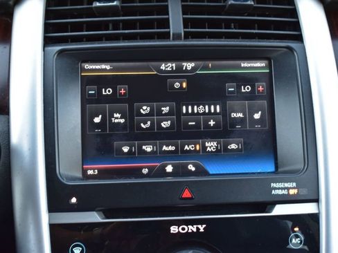 Used 2011 Ford Edge Limited image 29