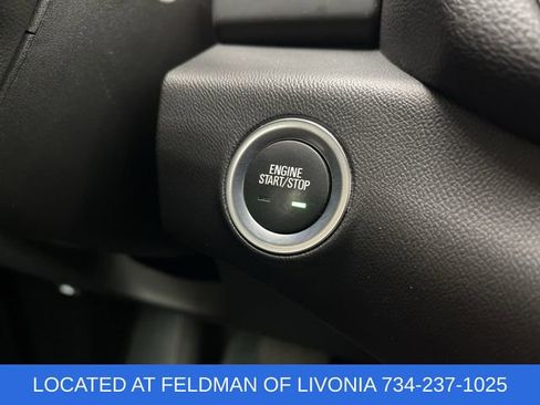 Used 2024 GMC Terrain SLT image 16