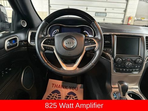 Used 2017 Jeep Grand Cherokee Overland image 14
