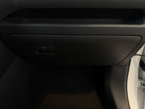 Used 2024 Toyota RAV4 XLE AWD/4WD image 36
