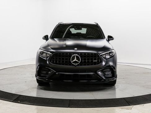 Used 2024 Mercedes-Benz GLC 43 AMG 4MATIC image 2