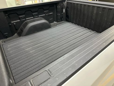 Used 2025 Chevrolet Silverado 1500 High Country w/ High Country Premium Package image 14