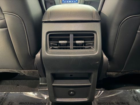 Certified 2024 Ford Edge SEL AWD/4WD image 11