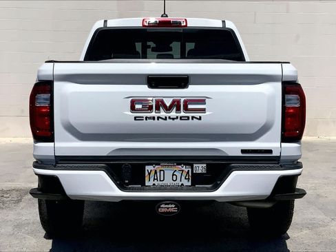 Used 2024 GMC Canyon Elevation w/ Convenience Package RWD image 5
