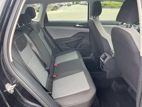 Used 2022 Volkswagen Taos S FWD image 31