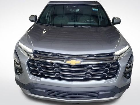 Used 2025 Chevrolet Equinox LT w/ Safety and Technology Package image 14