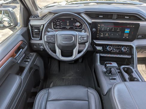 Certified 2023 GMC Sierra 1500 Denali w/ Technology Package AWD/4WD image 15