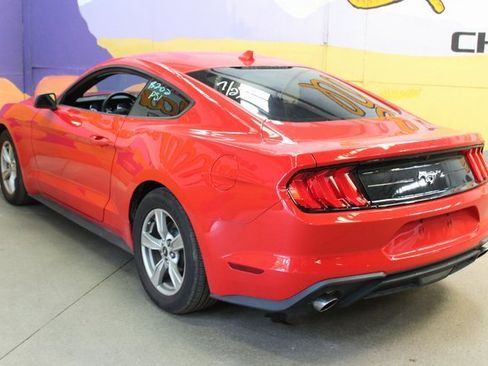 Used 2022 Ford Mustang Coupe image 6