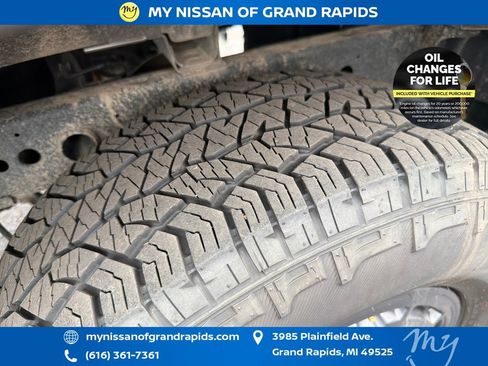 Used 2025 Nissan Frontier PRO-4X w/ Interior Protection Package AWD/4WD image 35