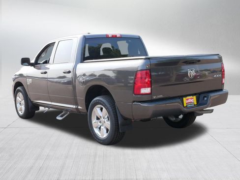 Used 2019 RAM 1500 Express w/ Express Value Package AWD/4WD image 5