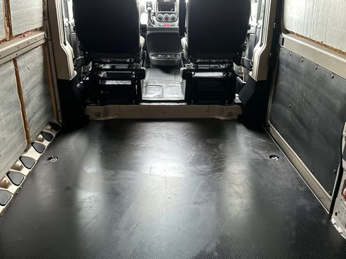 Used 2017 RAM ProMaster 2500 w/ Mopar Trailer Tow Group FWD image 17