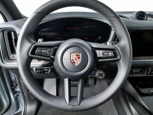 New 2026 Porsche Cayenne image 9