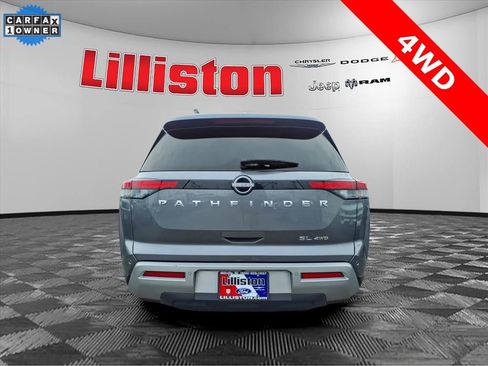 Used 2023 Nissan Pathfinder SL image 5