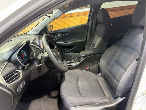 Used 2022 Chevrolet Malibu LS w/ Driver Confidence Package II FWD image 16
