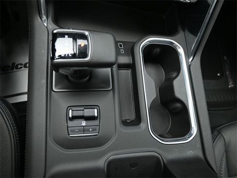 Used 2025 GMC Sierra 1500 Denali w/ Denali Reserve Package image 12