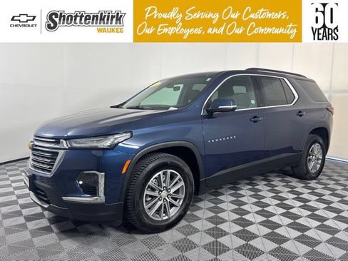 Used 2022 Chevrolet Traverse LT AWD/4WD image 1