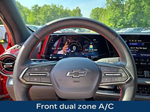 Used 2026 Chevrolet Equinox RS AWD/4WD image 4