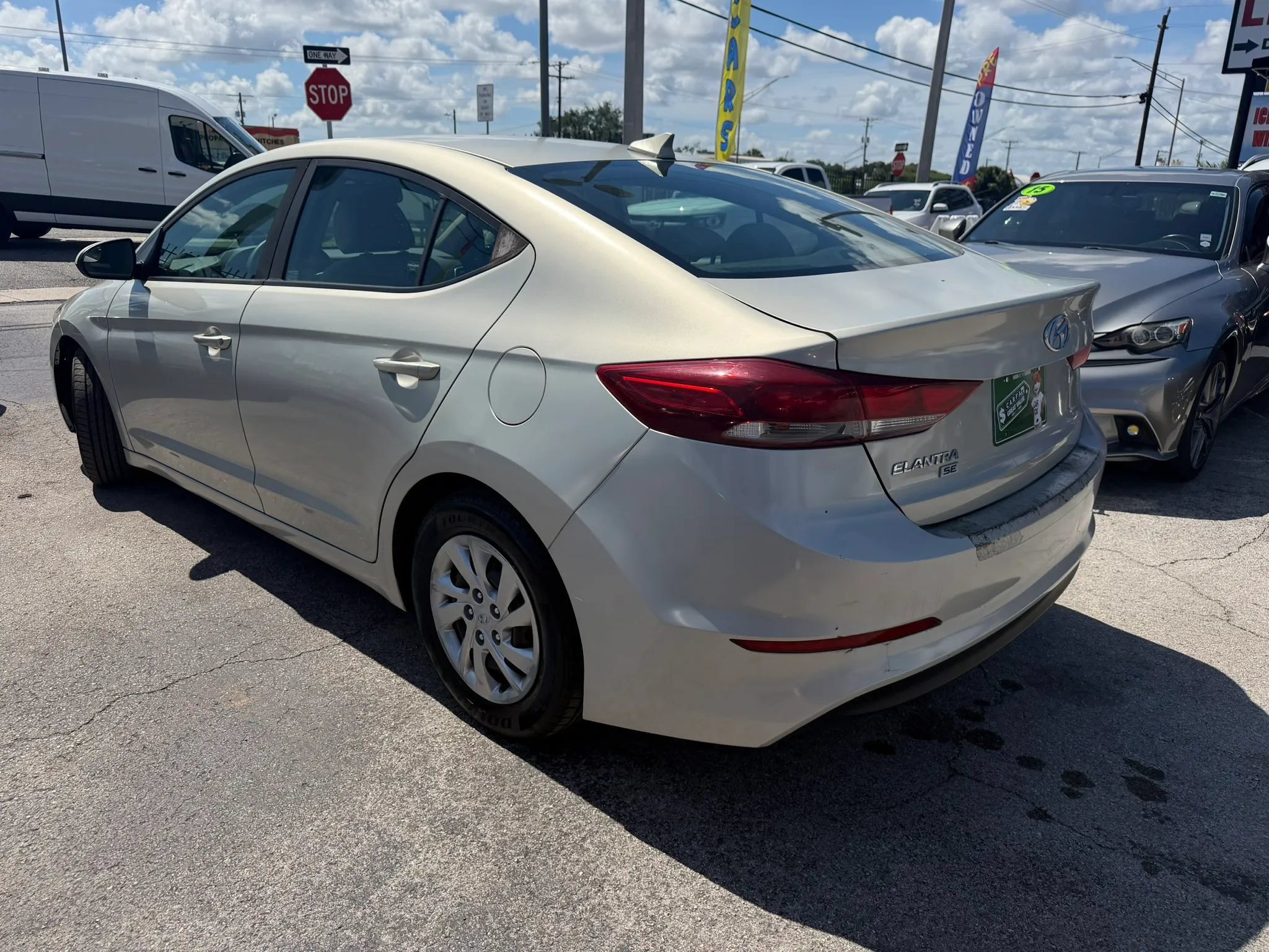 Used 2017 Hyundai Elantra SE FWD image 6