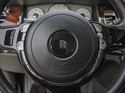 Certified 2016 Rolls-Royce Ghost Extended Wheelbase image 15