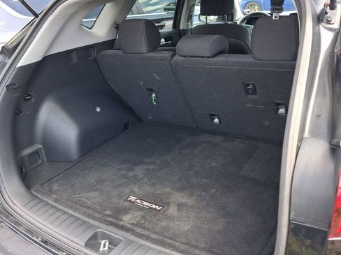 Used 2019 Hyundai Tucson SE AWD/4WD image 10