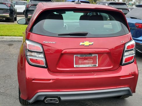 Used 2017 Chevrolet Sonic LT FWD image 4