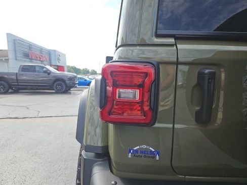 New 2025 Jeep Wrangler Unlimited Rubicon 392 image 11