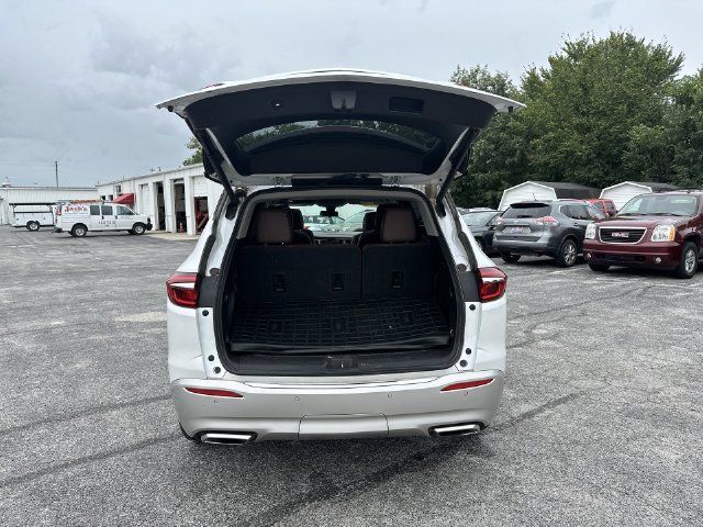 Used 2018 Buick Enclave Avenir w/ Avenir Technology Package FWD image 23