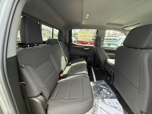 New 2026 Chevrolet Silverado 1500 LT w/ Convenience Package II AWD/4WD image 26