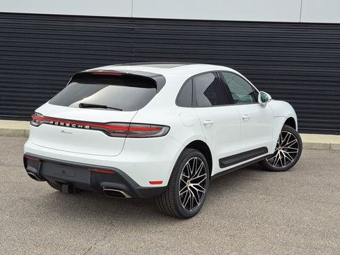 Used 2026 Porsche Macan AWD/4WD image 7