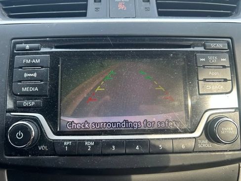 Used 2015 Nissan Sentra SV FWD image 10