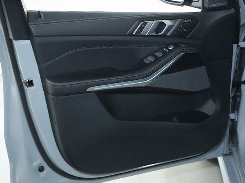 Certified 2024 BMW X7 xDrive40i w/ M Sport Package image 34