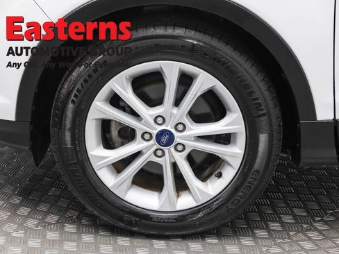 Used 2019 Ford Escape SE FWD image 34